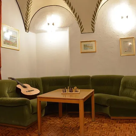 Gufo Hotel