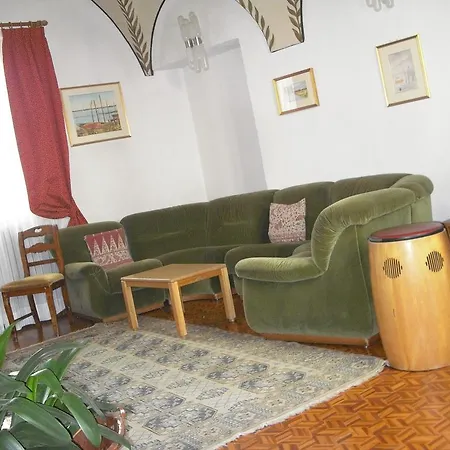 Gufo Hotel