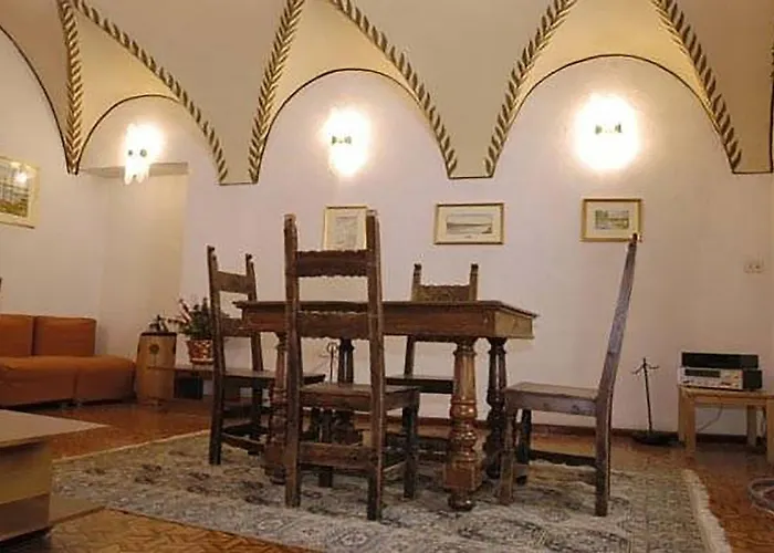 Gufo Hotel