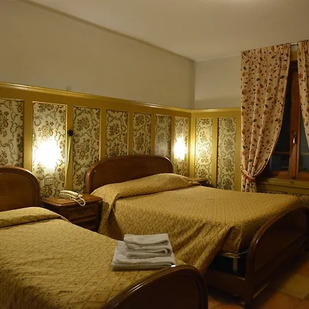 Ξενοδοχείο Gufo 3*